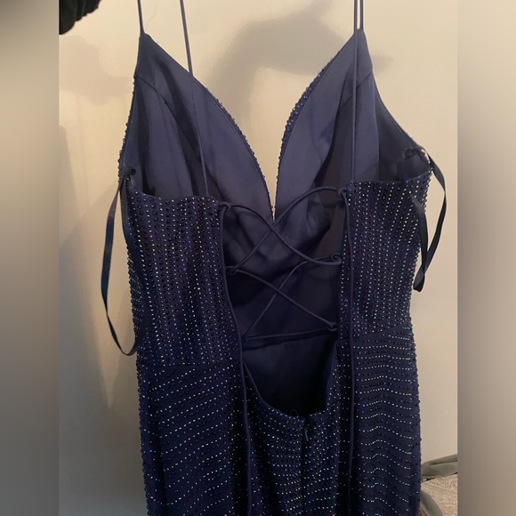 1ÈRE AVENUE prom dress size 6, mermaid style - Picture 5 of 5